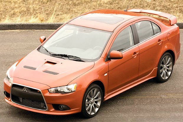 Mitsubishi Buat Sedan...
