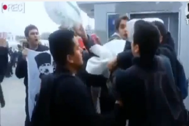 Kepala 3 Pelaut AS Dimasukkan...