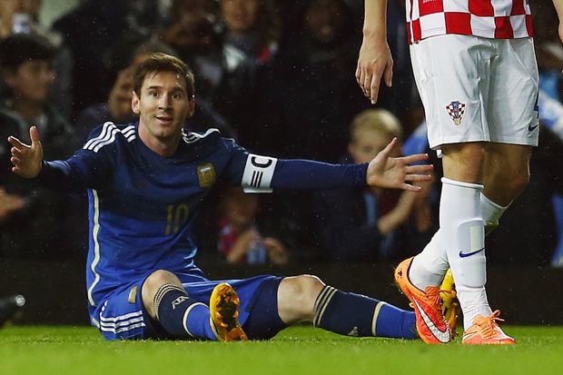 Penalti Messi Jadi Comeback...