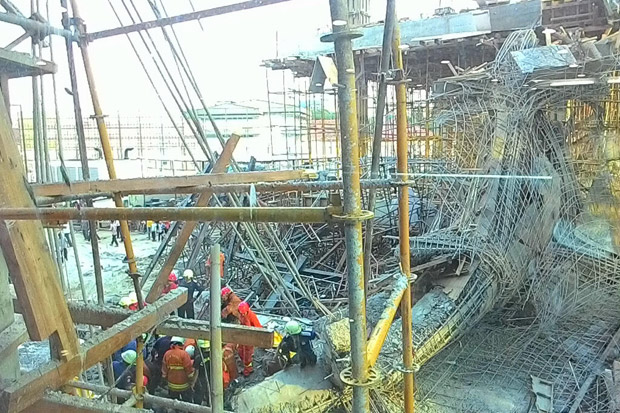 Kasus Jembatan TIM Ambruk,...