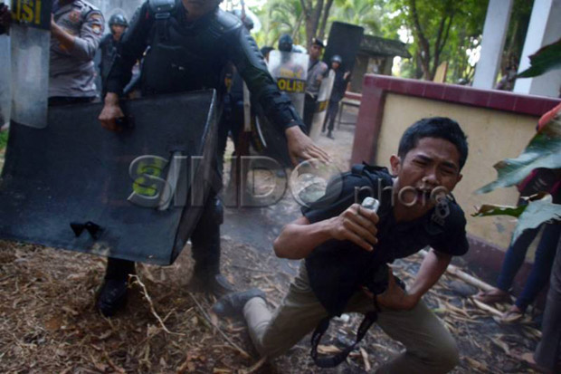 AJI Desak Polisi Brutal...