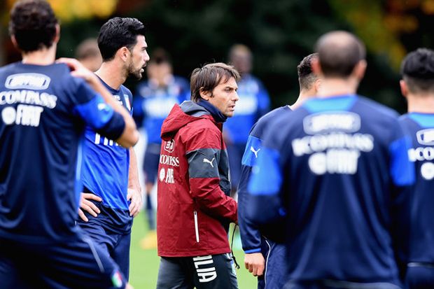 Conte Keluhkan Cedera...