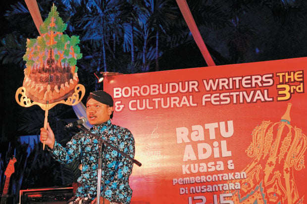 Film Borobudur Resmi...