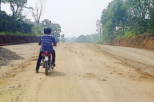 Proyek Jalan Rp50 M...
