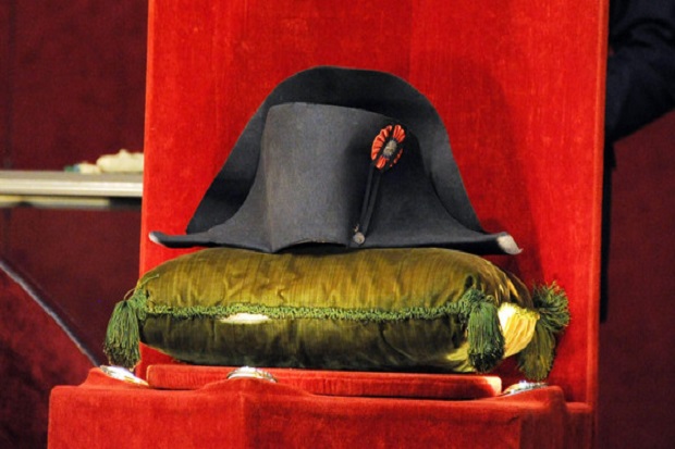 Topi Langka Napoleon...