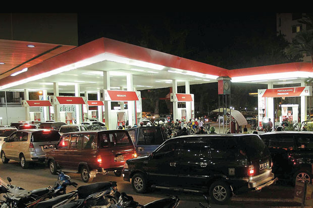 Antrean Panjang dan...
