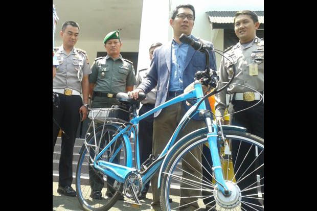 Harga BBM Naik, Ridwan...