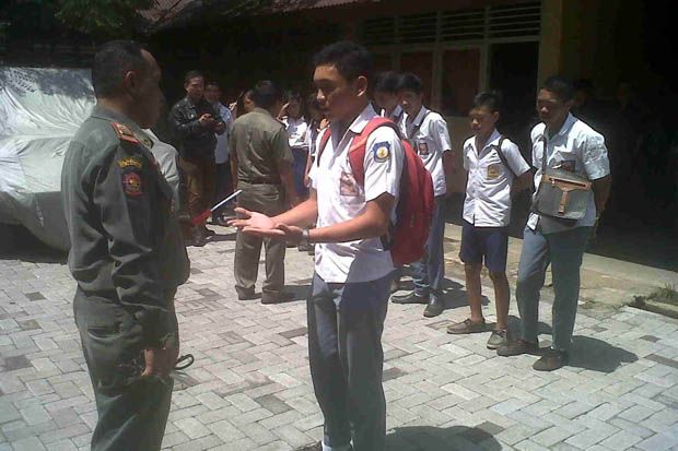 Terjaring Razia, Pelajar...