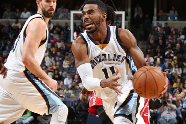 Grizzlies Ngamuk, Pelatih...