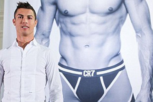Neuer Ejek Ronaldo Soal...