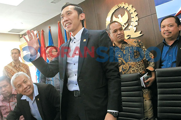 KMP Desak DPR Ajukan...
