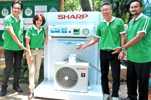 Sharp Gunakan Freon...