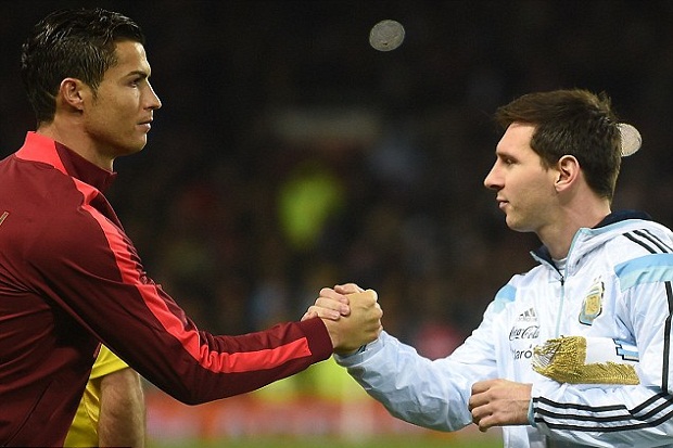 Messi & Ronaldo Tak...