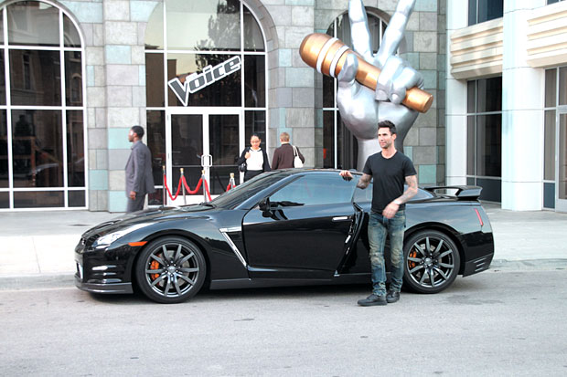 Nissan Gaet Adam Levine...