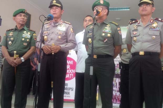 TNI Bantah Bentrokan...