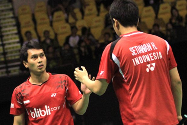 Pertarungan Tiga Set...