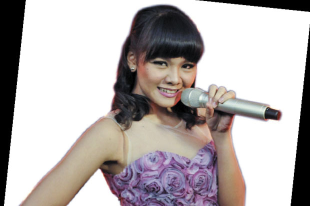 Bersaing dengan Evony,...
