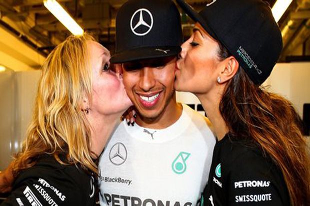 Hamilton : Juara Tahun...