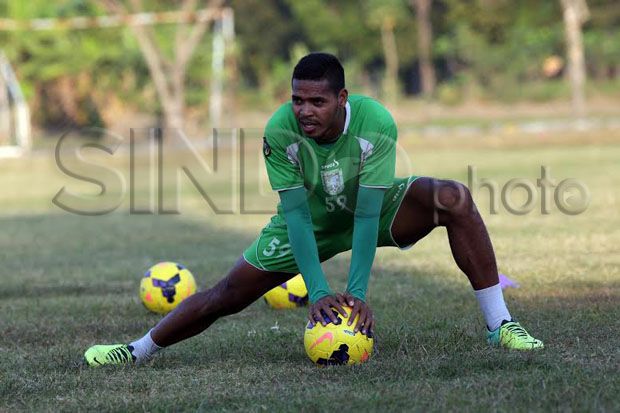 Arema Harus Belanja...