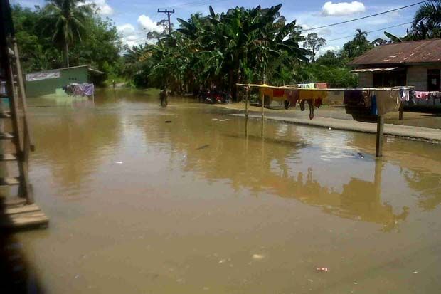 Sungai Rupit Meluap,...