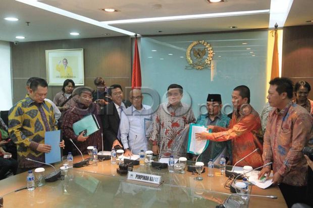 Segera, DPR Interpelasi...