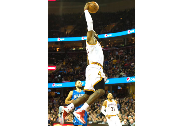 James Bangkitkan Cavs