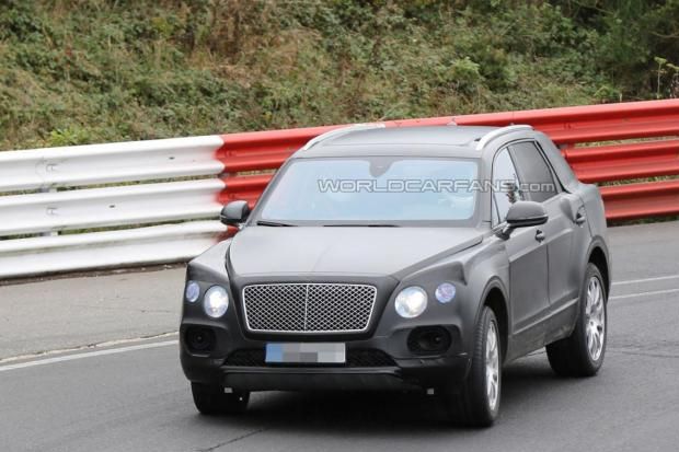SUV Bentley Bernama...