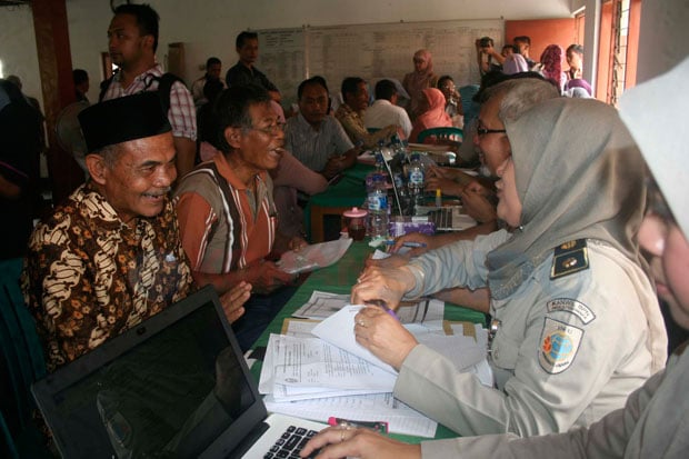 Masyarakat Tuntut Komitmen...