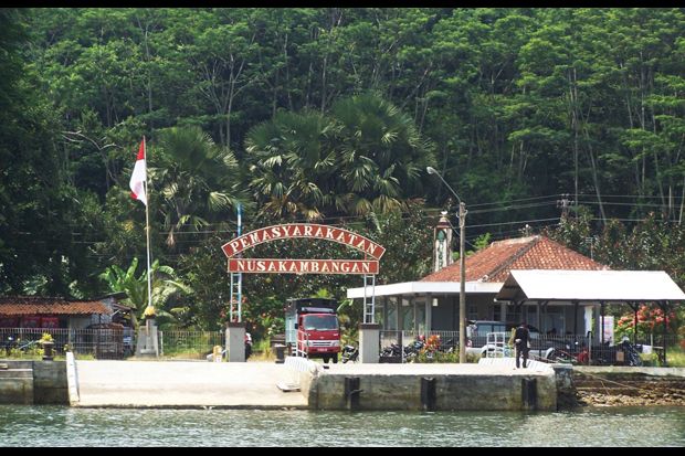 Ada Raja Sombong di...