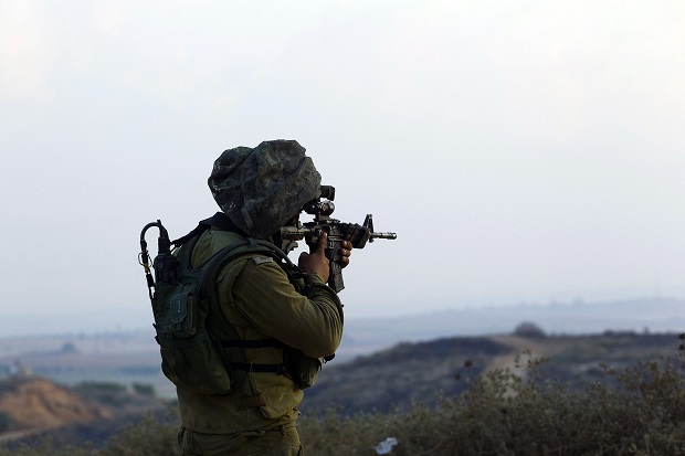 Ditembak Pasukan Israel,...