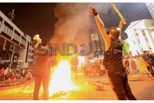 DPR: Jangan Jadikan...