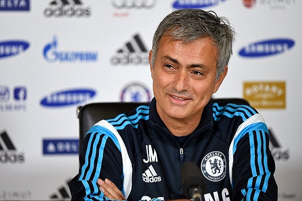 Mou Tak Mau Beli Pemain...