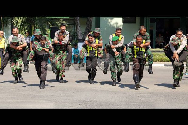 Pelembagaan Institusi...