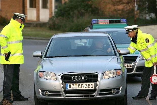Audi A4 Ditilang Gara-gara...