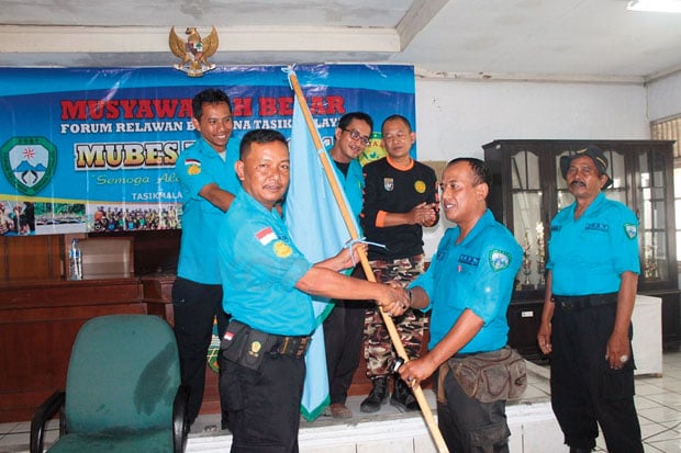 Mubes FRBT Tolak Tambang...