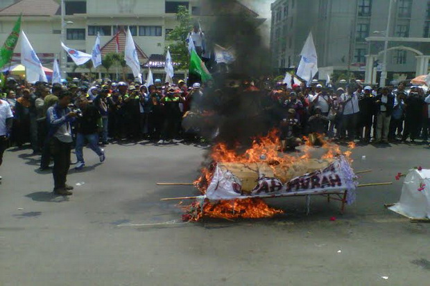 Demo, Mahasiswa Makassar...
