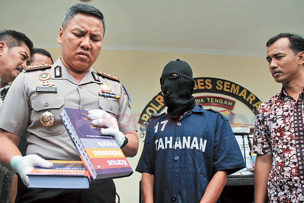 Pemalsuan Ribuan Buku...
