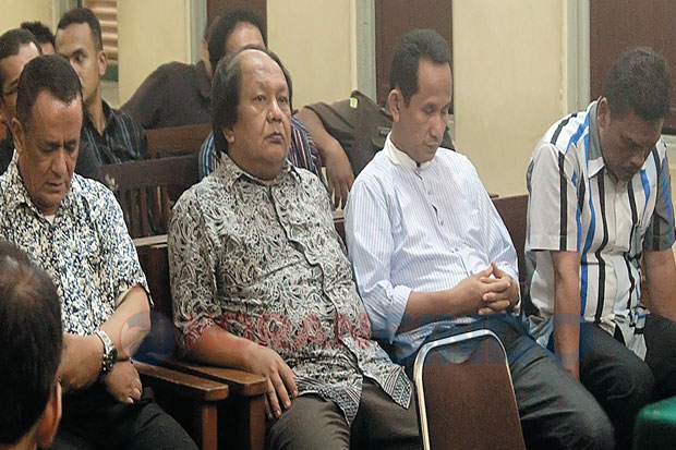 Ichwan Husein Divonis...