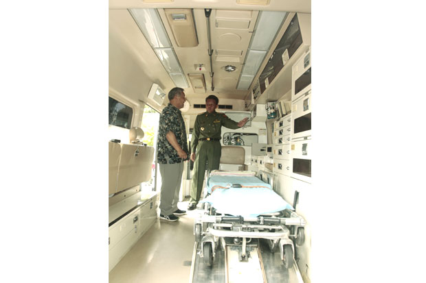 Ambulans Berfasilitas...