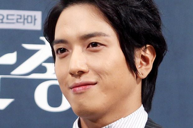 Jung Yong Hwa Peringkat...
