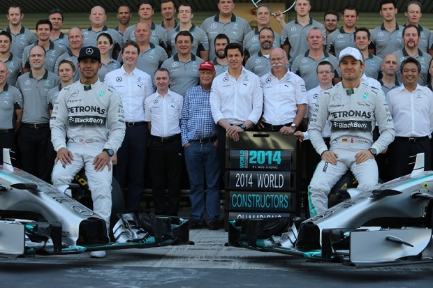 Hamilton-Rosberg Resmi...