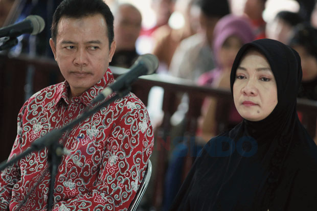 Ade Terancam 20 Tahun...