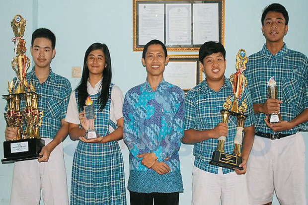 SMP BW Juarai Kompetisi...
