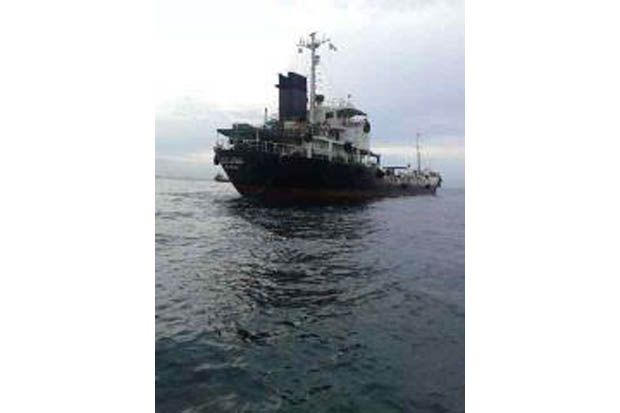 Kapal Pengangkut Minyak...