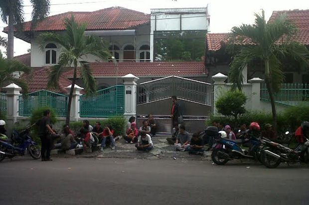 Penggeledahan Rumah...