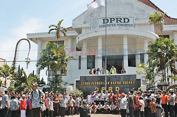 APBD Ponorogo Disahkan...