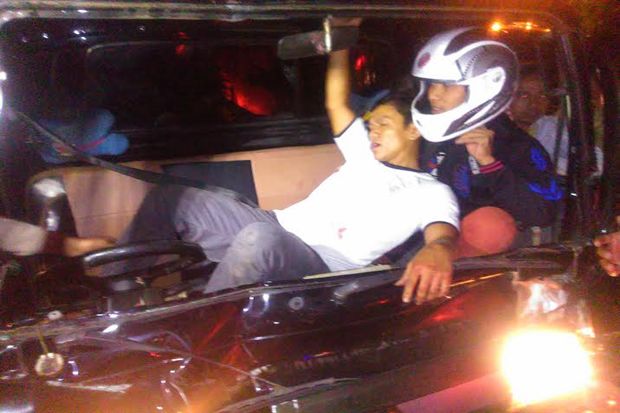 Akibat Gundukan Tanah,...