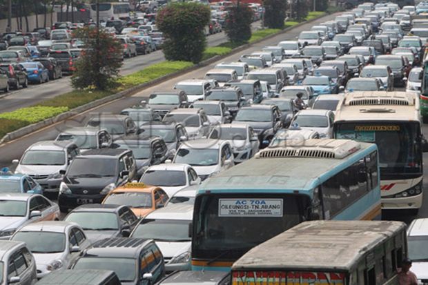 Jumlah Penumpang Angkutan...