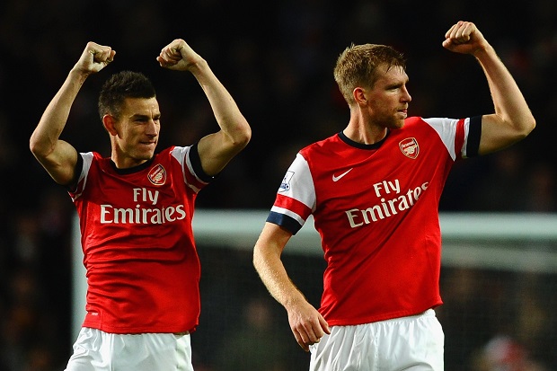 Mertesacker Cocok Dengan...