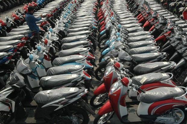 Penjualan Sepeda Motor...